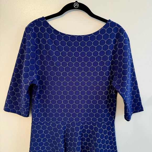 NWT Women’s Leota Seraphina Textured Knit Dress - Size XL - Navy - Picture 2 of 16